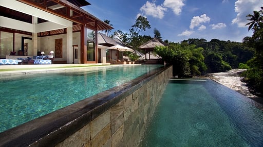 Villa Champuhan Swimming pool 2
