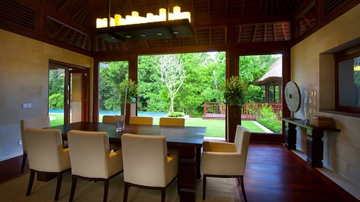 Villa Champuhan Dining area