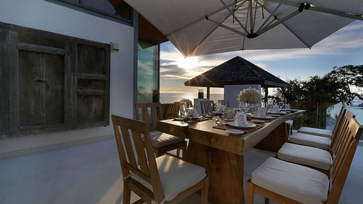 Villa Chan Grajang Zona pranzo