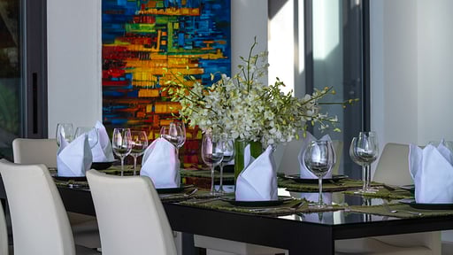 Villa Chan Paa Dining area