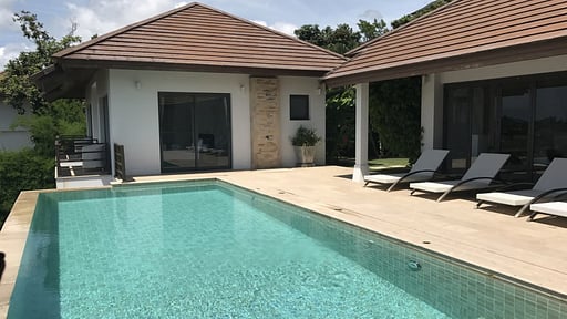 Villa Chanda Swimming pool