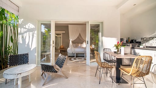 Villa Charles Ubud Eethoek