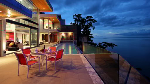 Villa Chi Terrace/Veranda