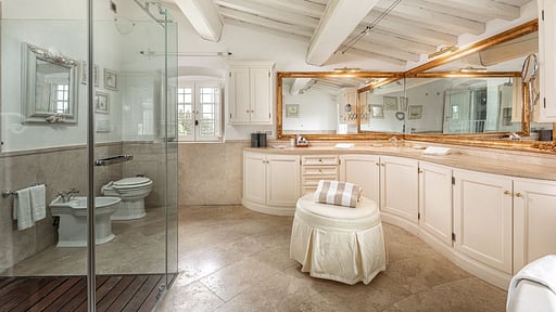 Villa Chianti Fornace Bedroom 1