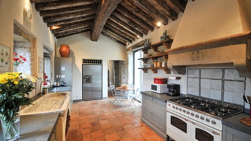 Villa Chiesa Kitchen