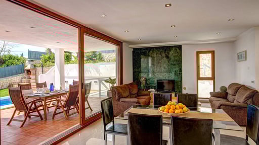 Villa Chiki Living room