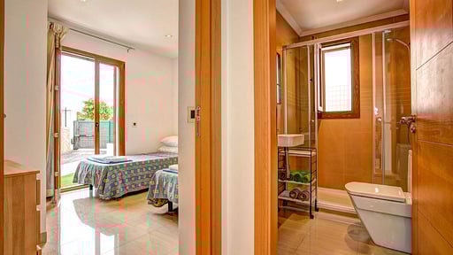 Villa Chiki Bedroom 2