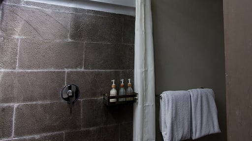 Villa Chimera Green Bedroom 2