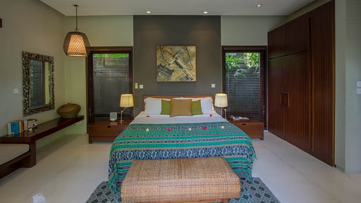 Villa Chimera Green Bedroom 1