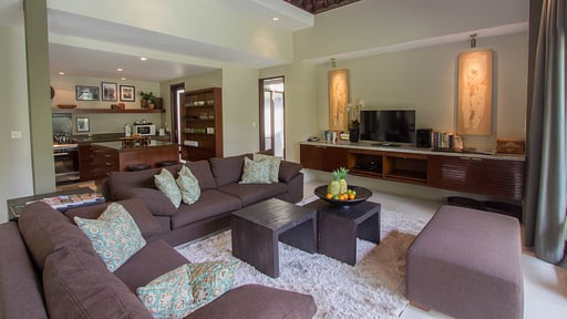 Villa Chimera Green Living room
