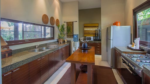 Villa Chimera Orange Kitchen