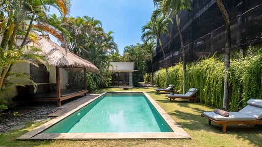 Villa Chocolat 5 Swimming pool 1