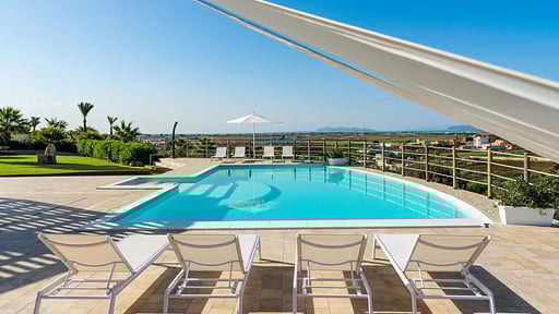 Villa Cielo Swimming pool