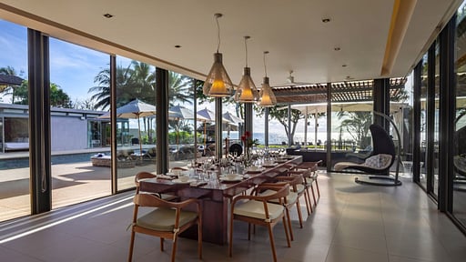 Villa Cielo Dining area