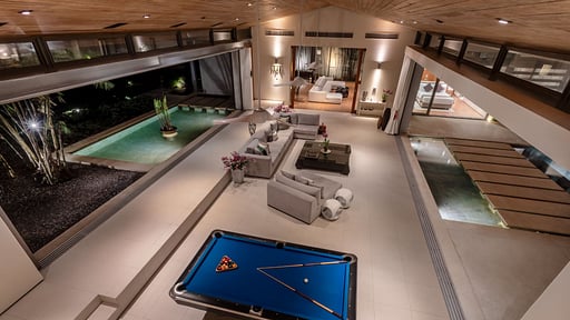 Villa Cielo Billiard