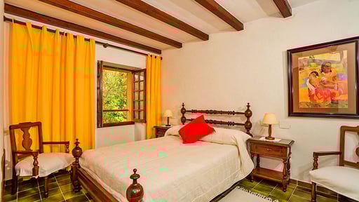 Villa Ciutada Bedroom 1