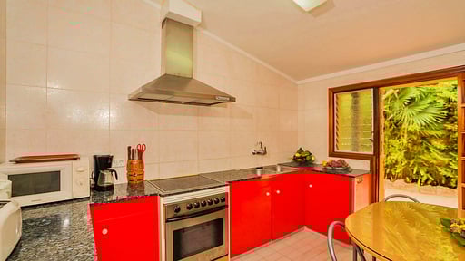 Villa Ciutada Kitchen