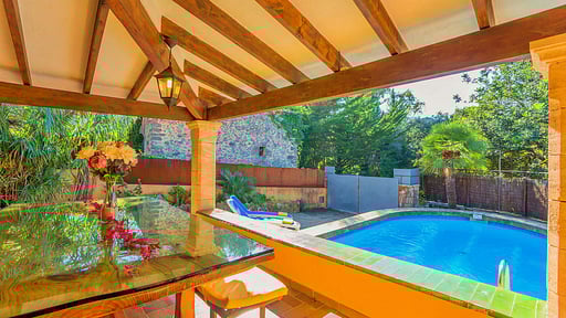 Villa Ciutada Dining area