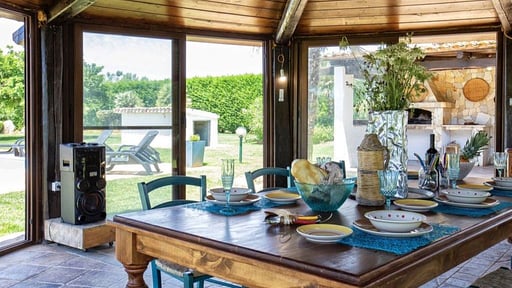 Villa Claire de Lune Dining area