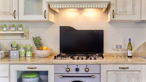 Villa Claire de Lune Kitchen 1