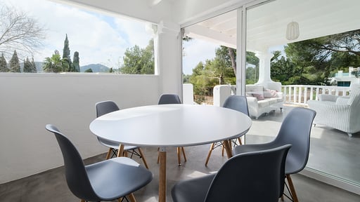 Villa Clara Dining area