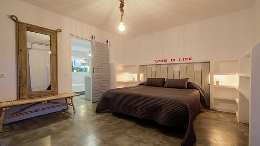 Villa Clara Bedroom 1