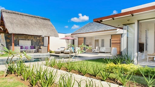 Villa Clos du Littoral Superior Three Schwimmbad