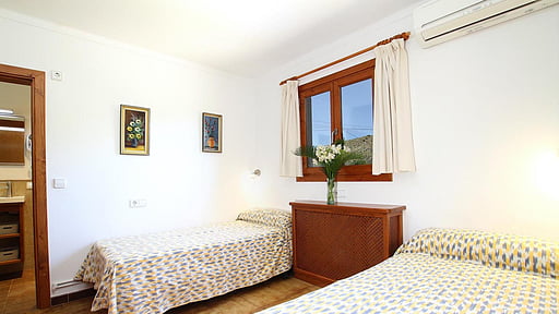 Villa Cloud Bedroom 2