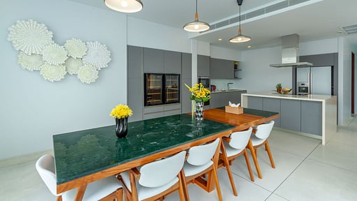 Villa Coastal Escape Natai One Обеденная зона