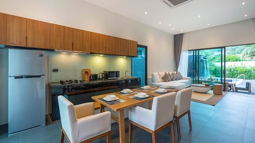 Villa CoCo Dining area