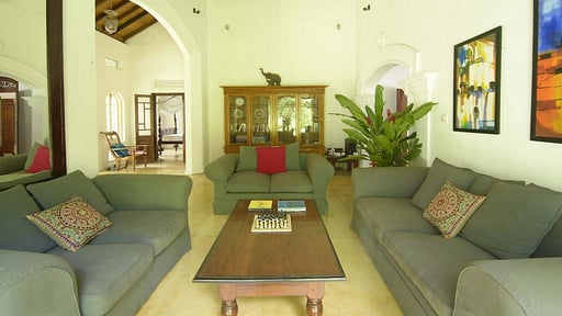 Villa Coconut Grove Salon