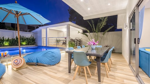 Villa Colibri Dining area