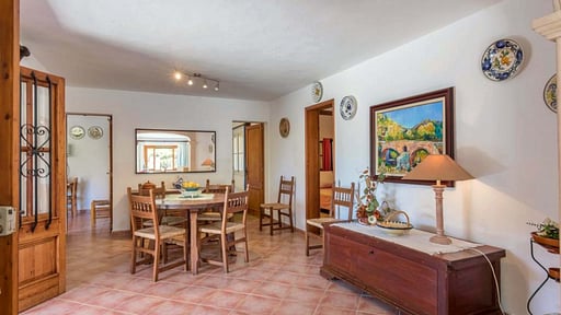 Villa Colonya den Jaume Salle à manger
