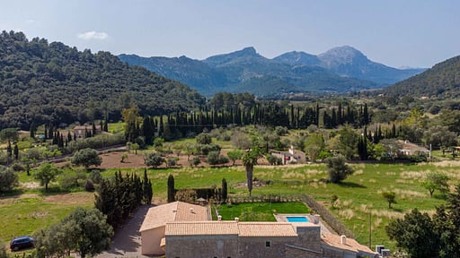 Villa Colonya Surroundings