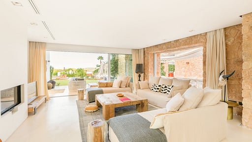Villa Comte Living room