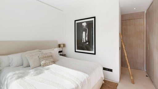 Villa Comte Bedroom 4