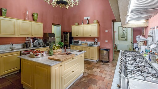 Villa Controni Kitchen