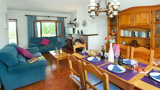 Villa Conxa Bisanyes Salle à manger