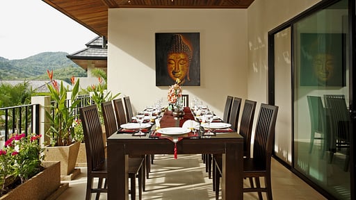 Villa Coral Dining area