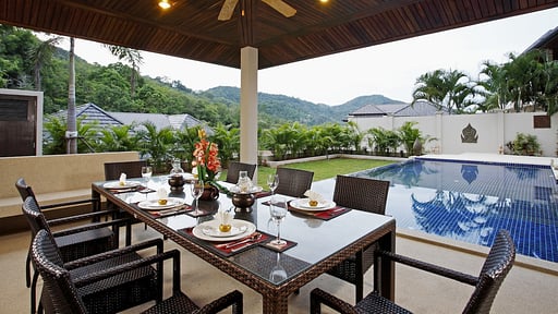 Villa Coral Dining area