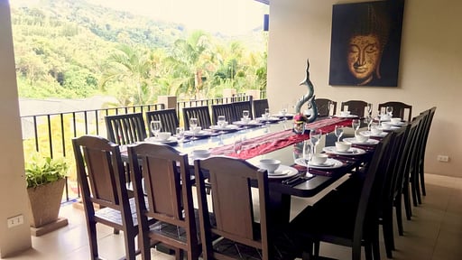 Villa Coral Dining area