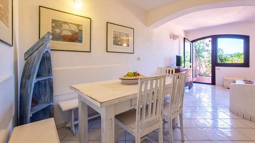 Villa Corallo Dining area