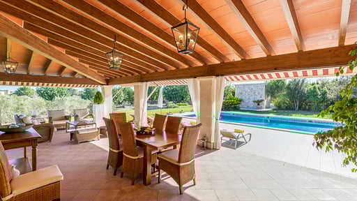 Villa Coscois Dining area