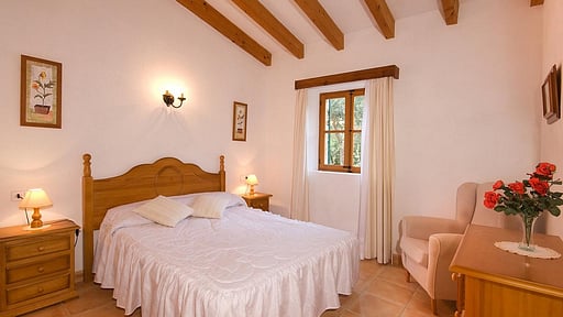 Villa Cotton Bedroom 1