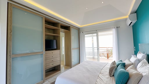 Villa Coucher de Soleil Bedroom 1