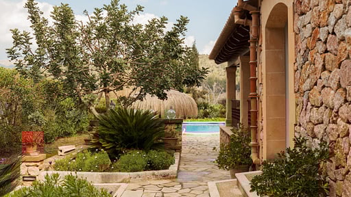 Encis Окрестности