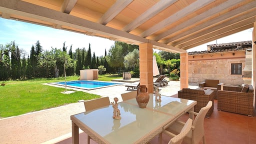 Finca Els Olivers Dining area 