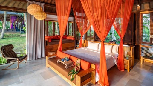 Villa Crystal Castle Bedroom 6