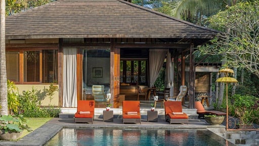 Villa Crystal Castle Swimming pool