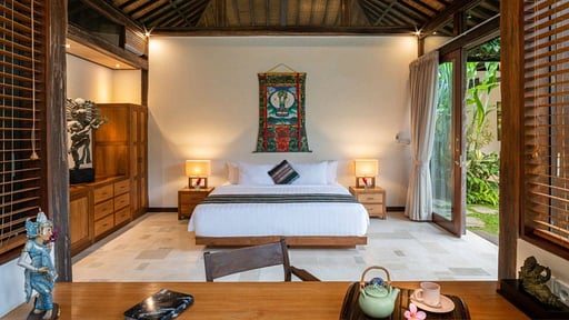 Villa Crystal Castle Bedroom 3